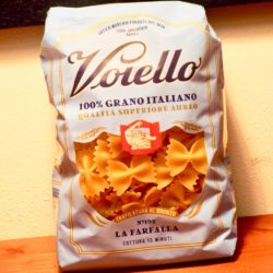 Voiello Farfalle pasta