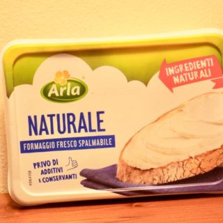 Arla Natural spreadable cheese