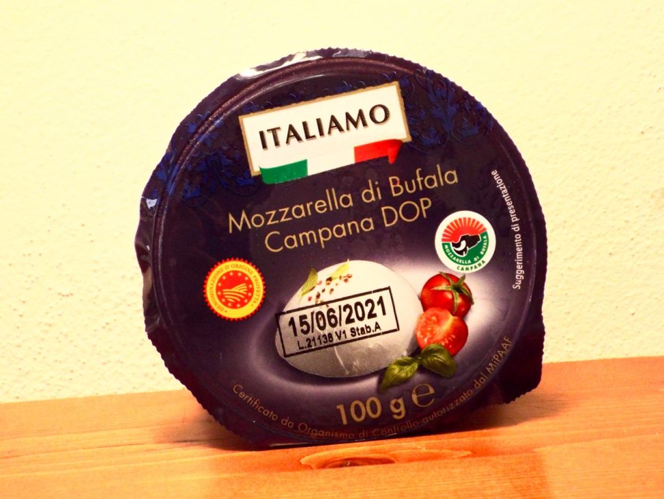 Mozzarella di Bufala Campana DOP Italiamo DOP.