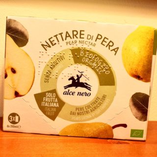 Alce Nero pear nectar is produced with pears grown in Italy.