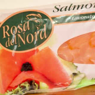 Northern Rose Smoked Salmon, отборный копченый лосось по доступной цене.