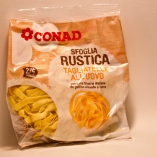 Rustikale Conad-Ei-Tagliatelle