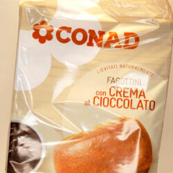 Conad Cocoa Dumplings, un délicieux dessert ou une collation.