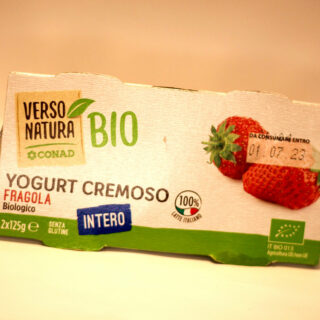 Conad Bio Strawberry Creamy Yogurt Towards Nature