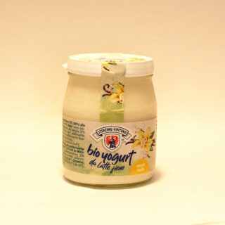 Organic Yogurt Latteria Vipiteno from hay milk TSG