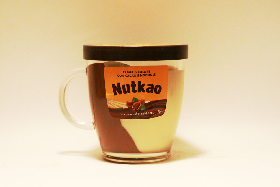 Nutkao è un marchio noto per le sue creme spalmabili al cioccolato e nocciole.